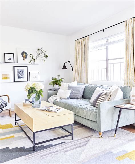 Redecorating? Abide by These 5 Living Room Design Ideas