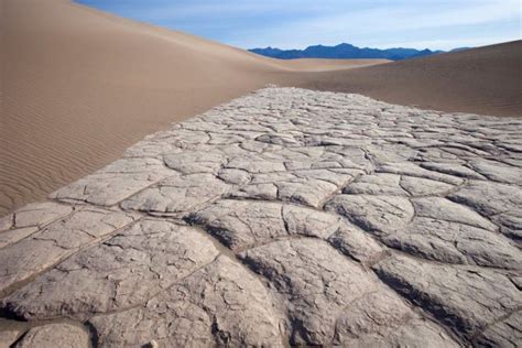 Mudcracks And Sand Dunes Geology Pics