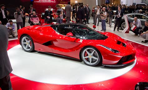 2014 Ferrari Laferrari Photos And Info News Car And Driver