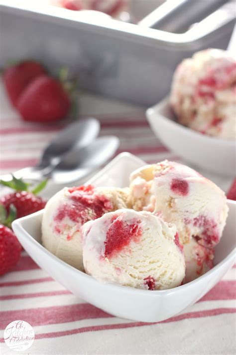 ice cream strawberry cheesecake