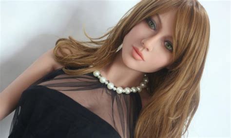 Des poupées sexuelles pour adultes en vente à Derb Omar Plurielle