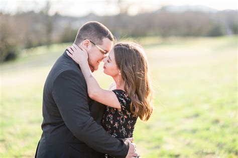 Romantic Charlottesville Engagement Session At Pen Park Hunter And Sarah Photography