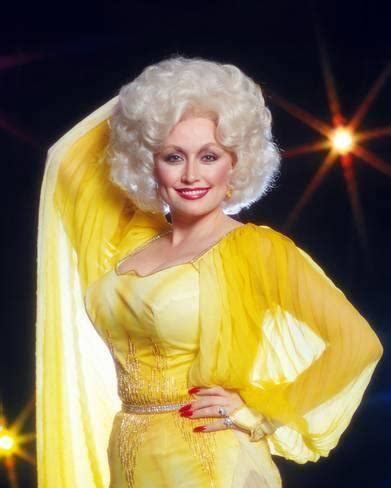 Sexy Dolly Parton Boobs Pictures Will Induce Passionate Feelings For Her The Viraler