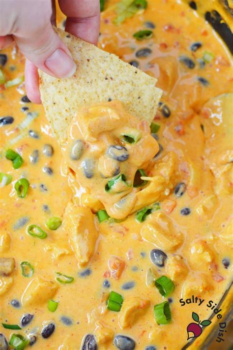 Crock Pot Velveeta Cheese Dip