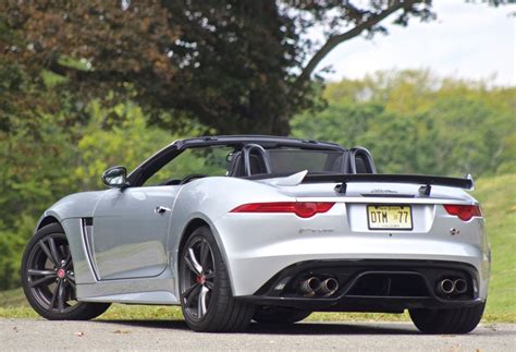 The Jaguar F Type Svr Convertible Is A Supercar Built For Daily Driving