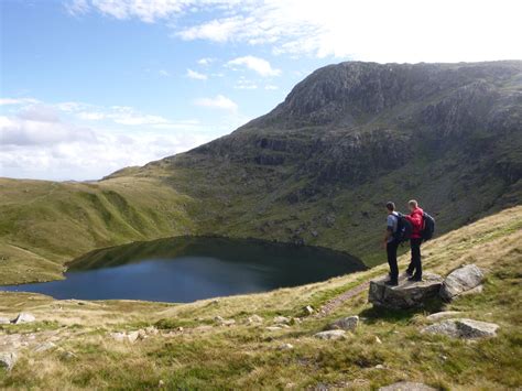 An entertaining day on Scafell Pike - Climb Scafell - Guided Walks