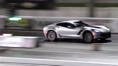 2015 Chevrolet Corvette Z06 With Automatic Transmission Drag Racing 14