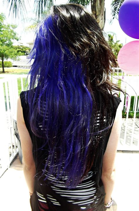 Blue And Black Hair Split Dyed Hair Long Hair Styles Blue Hair