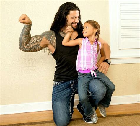 Roman Reigns And His Daughter Wrestlers Pinterest Roman Reigns Reign And Roman