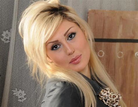 Arab Life Style Pics Persian Lady Nice Blond Hair Looks