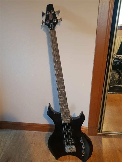 Stagg Xb300 Warlock Style Bass Guitar In Stirling Gumtree