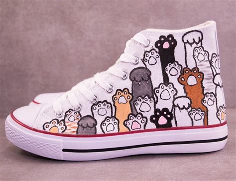 Cute Cat Paws Choose Converse Or No Brand Converse Etsy Tênis