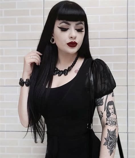 Dark Gothic Girl Gothic Fashion Women Fashion Pretty Girl Aesthetic