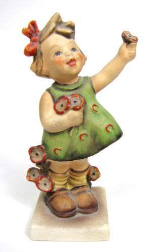 The rare 1930s and 1940s early tmk figures. Hummel Figurine Price Guide - Bing Afbeeldingen | Hummel figurines vintage, Hummel figurines ...