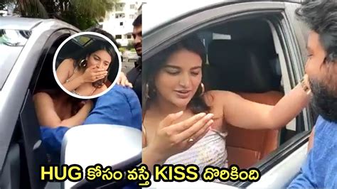 Nidhi Agarwal Hug And Kiss To Her Die Hard Fan Nidhi Agarwal Andhra Life Tv Youtube