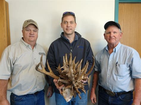 Deer Of A Lifetime Kansas Bowhunter Harvests One Of The Largest Non