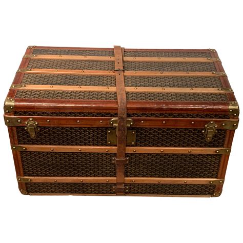 Antique Steamer Trunk With Inside Tray And Compartments Circa 1890 At