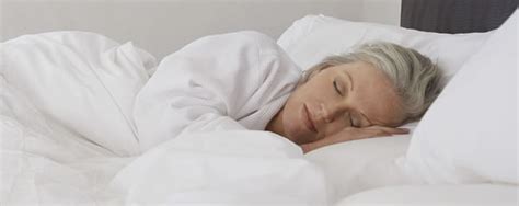 4 Signs You’re Not Sleeping Well During Menopause A Vogel Talks Menopause
