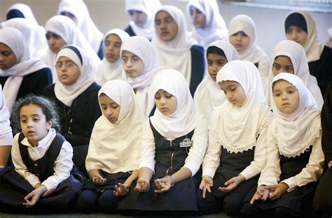 Muslims Look To Jewish Example In Campaigning For School Days Off