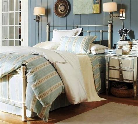 Go ahead and leave the door open. Bedroom Decorating Ideas On A Small Budget - Interior ...