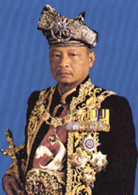 Alhana binti othman, sultan haji ahmad shah. MALAYSIA IN CRISIS: Sultan Berzina