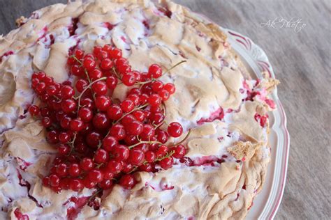 Check spelling or type a new query. Wolkenfees Küchenwerkstatt: Johannisbeer-Baiser-Kuchen