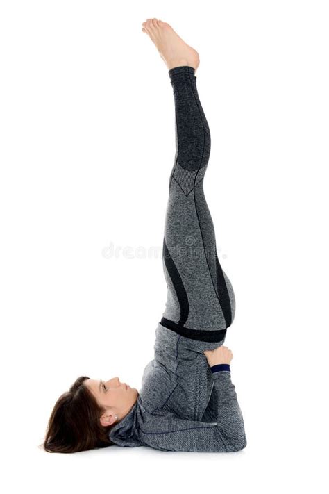 12 Shoulder Stand While Pregnant Yoga Poses