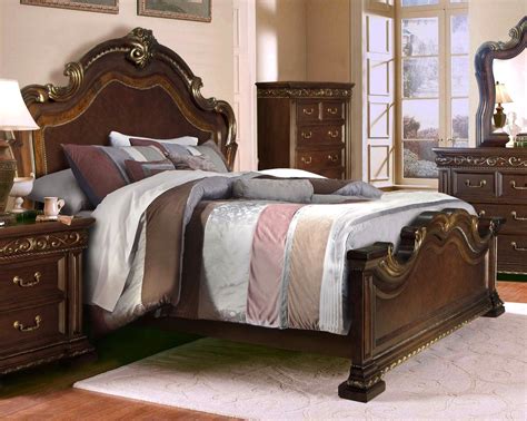Valentine Antique Style 4 Pc King Bedroom Set In Brown And Gold Finish