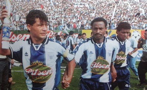 ¿quién fue el destacado frente a river? Alianza Lima: un día como hoy salió campeón luego de 19 ...