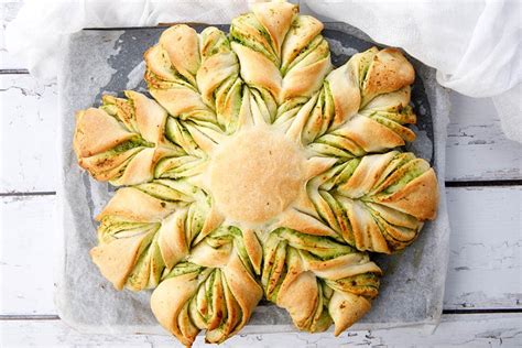 Place in a ring on a greased cookie sheet. Christmas Bread Braid Plait Recipe : Sweet Bread Braided ...
