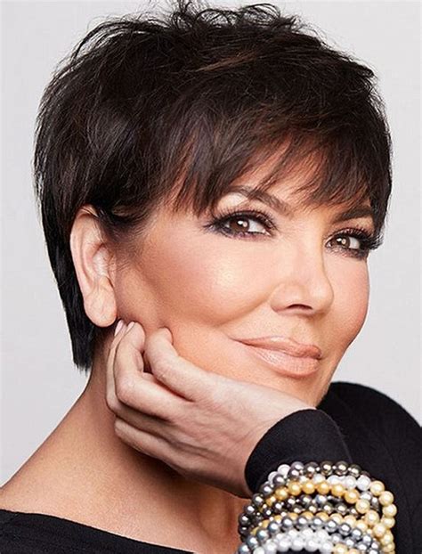 22 Short Haircuts For Over 60 Ladies
