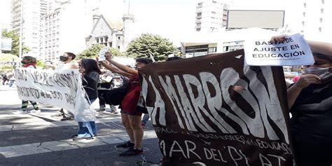 Provincia De Buenos Aires Escandalosa Reuni N De Delegados En Mar Del