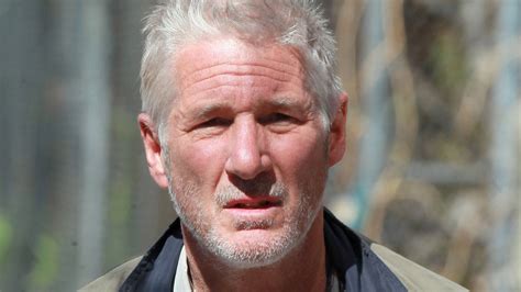 Tourist Gives Homeless Richard Gere Her Leftover Pizza