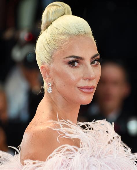 Lady Gaga's least outrageous beauty moments on the red carpet | Buro 24 ...