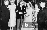 Margaret Truman und Clifton Daniel Jr. in Truman nach ihrer Hochzeit ...