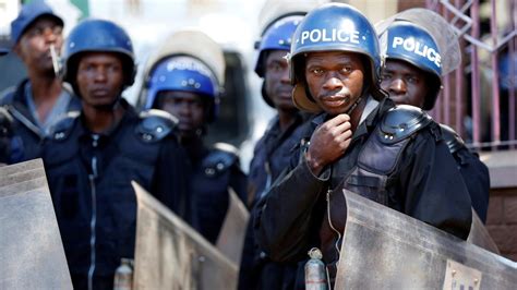 Zimbabwe Police Apologise For Detaining Woman And Minors