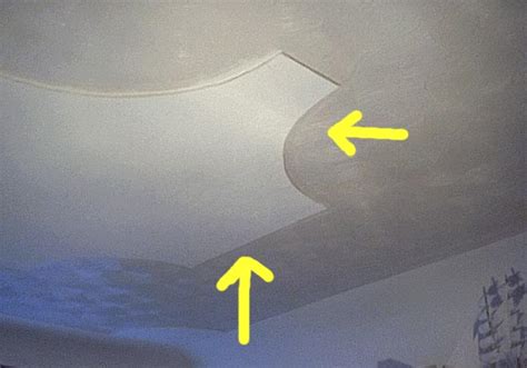 Rolled on around the perimeter of the center light fitting: Drywall Ceiling Patterns | Free Patterns