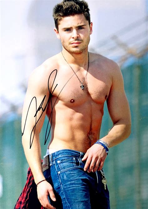 Zac Efron Autograph Signed Photo