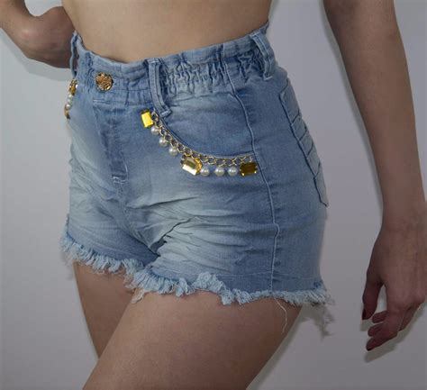 Shorts Jeans Desfiado Feminino Curto Customizado C Pedras R 2590