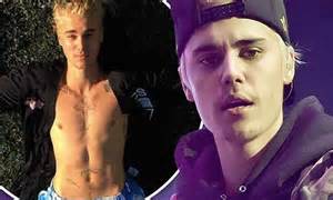 Justin Bieber Sings Latin Version Of Sorry In La After Shirtless Instagram Photo Daily Mail Online