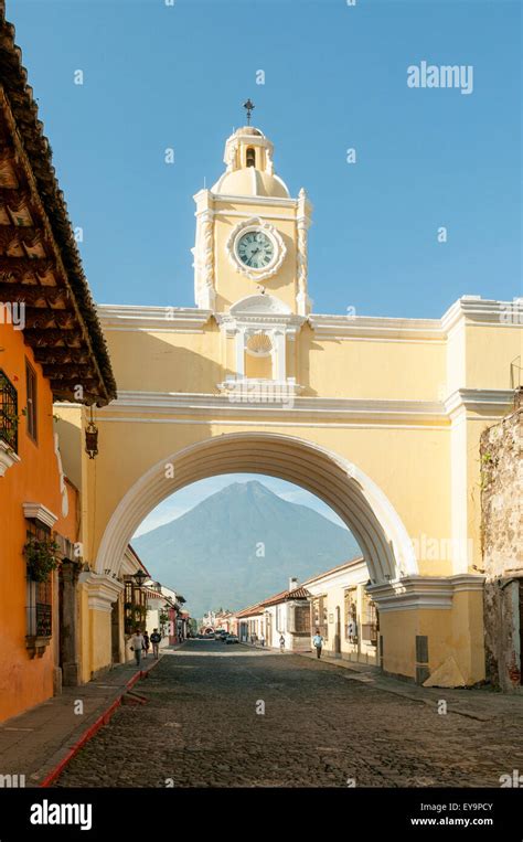 Santa Catalina Arch Antigua Guatemala Stock Photo Alamy