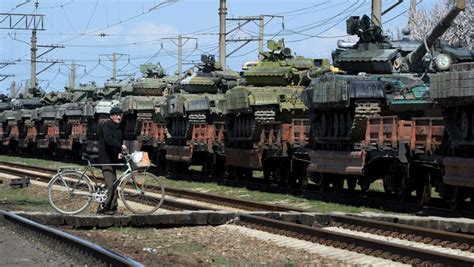 Russia Says Some Troops Off Ukraine Border