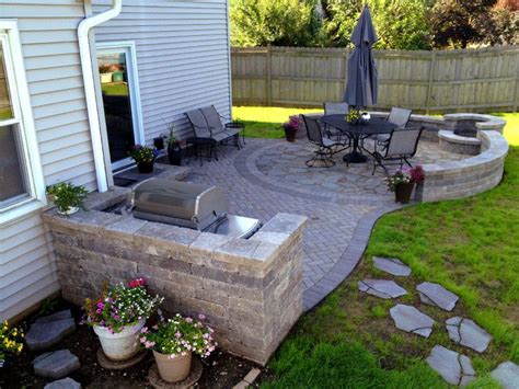 Paver Patio With Grill Surround And Fire Pit Patio Ideas
