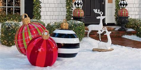 Best Large Outdoor Christmas Ornaments Giant Holiday