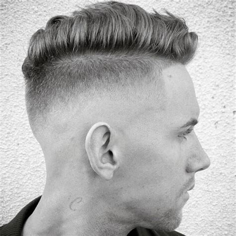 In this form of a haircut, we put the top of the hair to medium. Skin Fade Haircut / Bald Fade Haircut