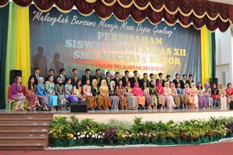 Sd mi smp mts sma smk ma. 36 Contoh Desain Dekorasi Panggung Acara Perpisahan ...
