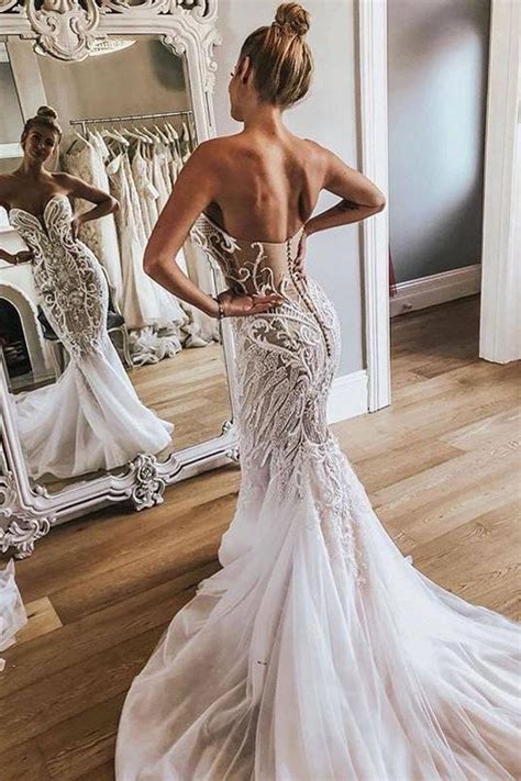 Gorgeous Strapless Tulle Mermaid Wedding Dresses Long Bridal Dress With Appliques N1791