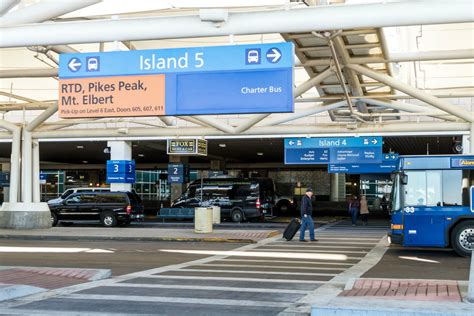 Bostons Logan May Charge Airport Passenger Drop Off And Pick Up Fees