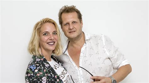 Das ist ihr neuer liebhaber! Fliegt Danni Büchner trotz Jens' Tod in den TV-Dschungel ...