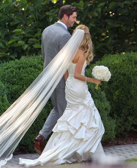 Love The Dress And Veil Placement Celebrity Wedding Photos Celebrity